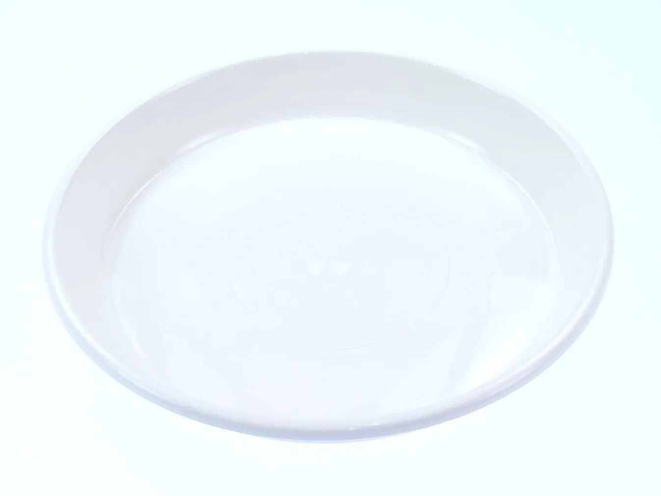 LILLEPOTI ALUS FORM PLASTIC 20CM VALGE