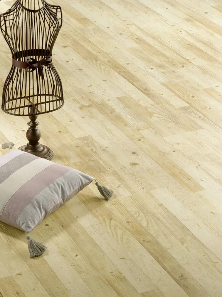 LAMINAATPARKETT RESISTCLIC SAPIN VIEILLI 3-LIPPI