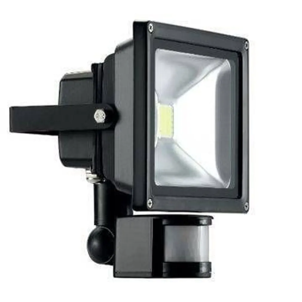 LED PROŽEKTOR PLUVO 30W LIIKUMISANDURIGA 2700LM IP65 6000K