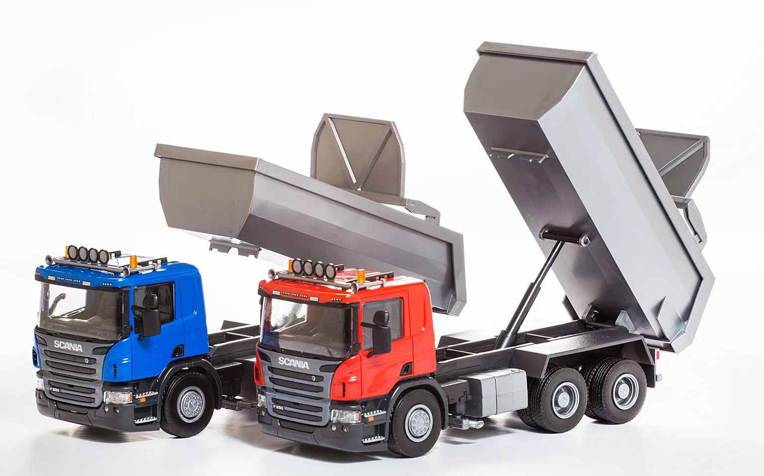 MÄNGUASI KALLUR 30CM SCANIA
