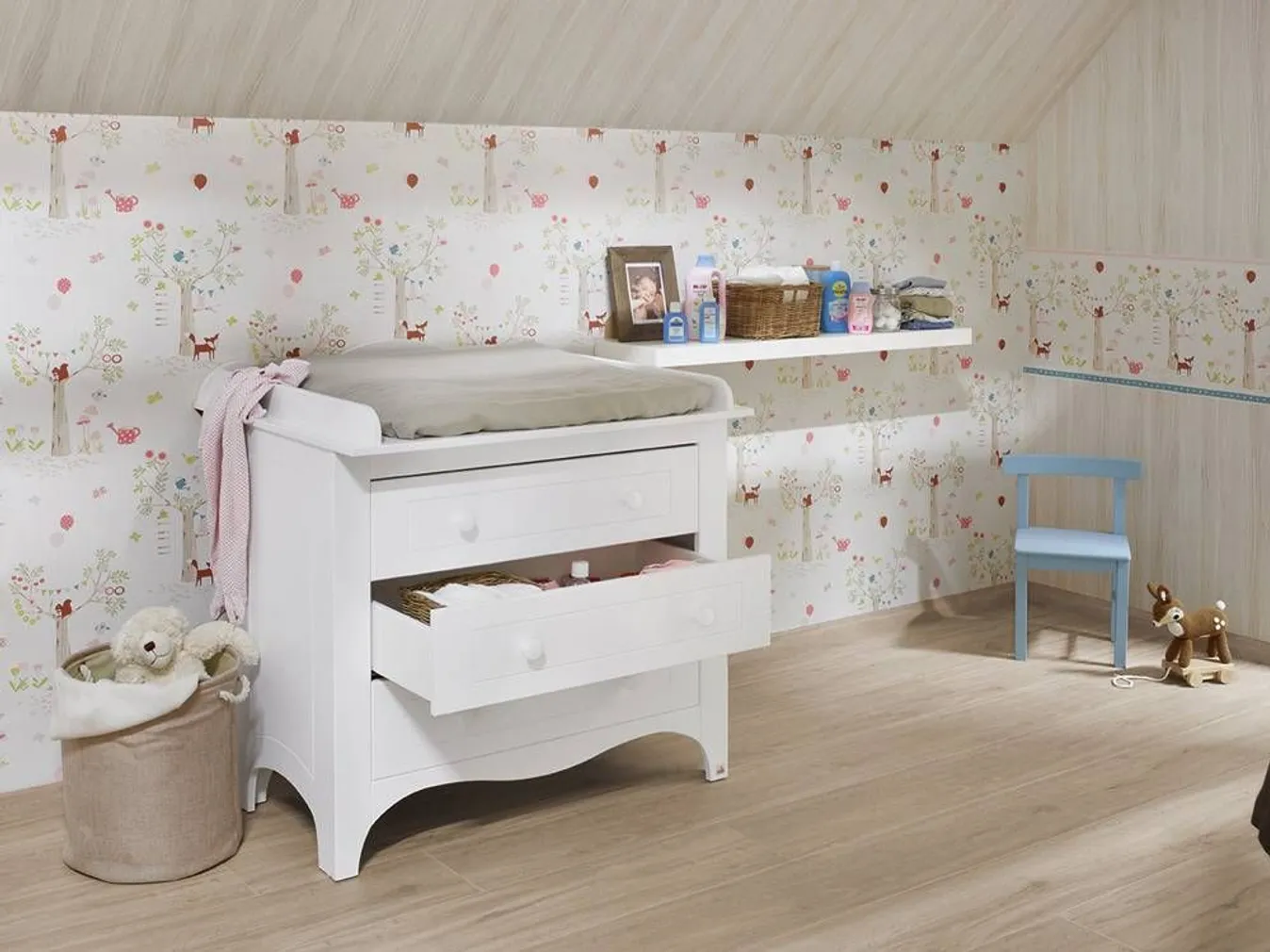 TAPEET KIDS&TEENS II 246308 0,53X10,05M HELE PUIT