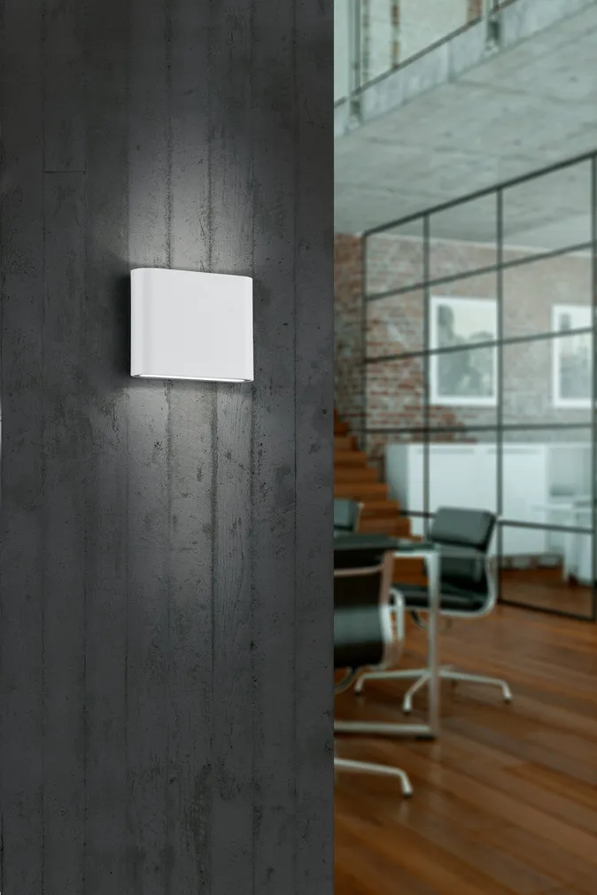FASSAADIVALGUSTI THAMES II 2X2,5W LED IP54