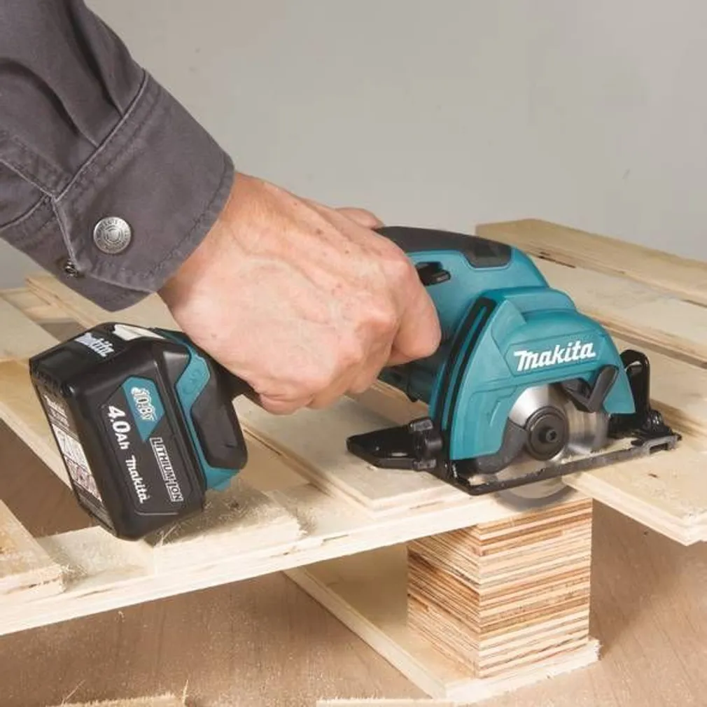 AKUKETASSAAG MAKITA HS301DZ 10,8V ILMA AKU JA LAADIJATA