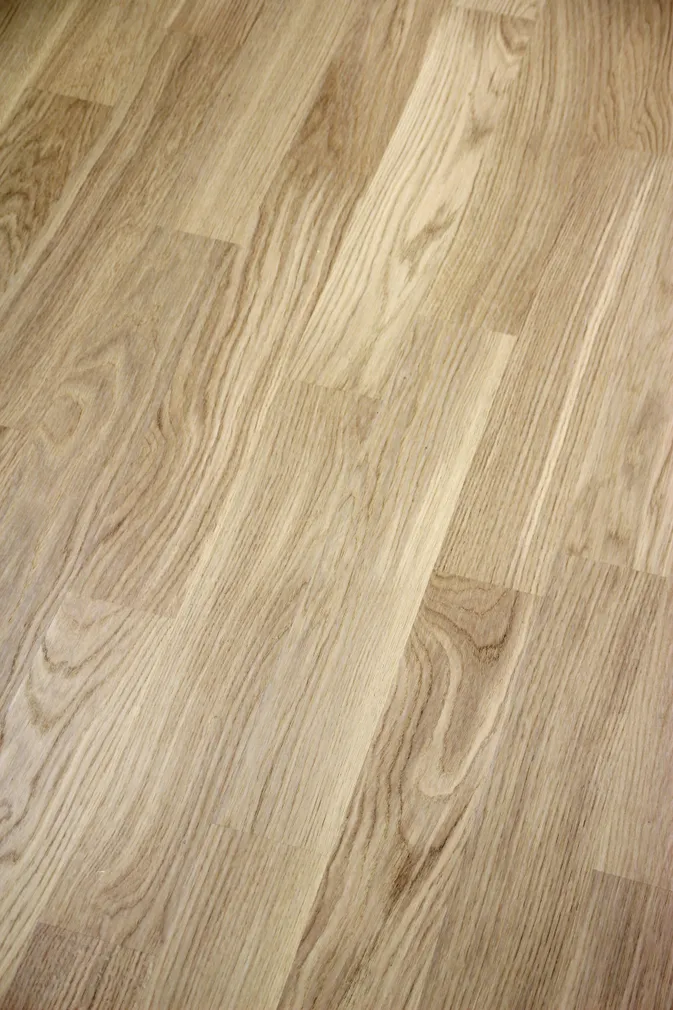 LAUDPARKETT 13MM TRK SHADE ESSENCE TAMM MATT LAKK 2-LIPPI