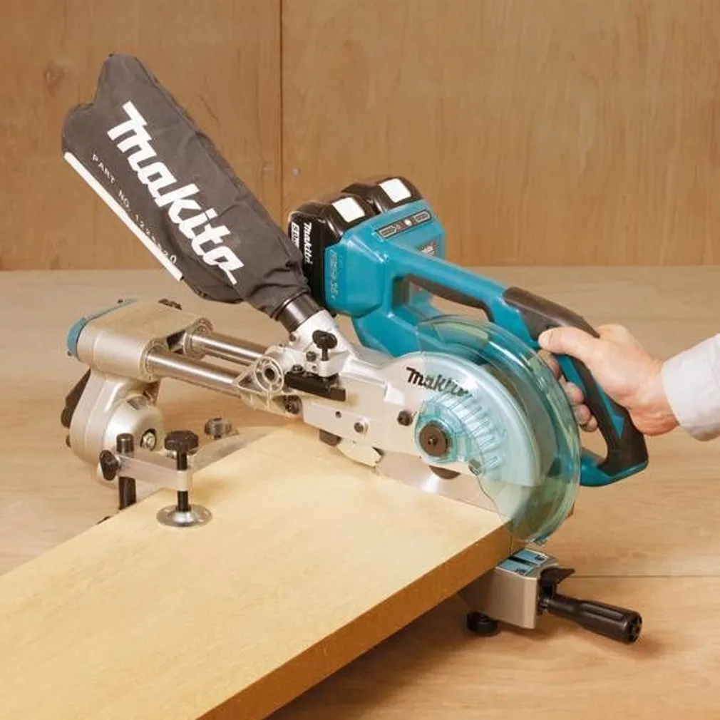 AKUNURGASAAG MAKITA DLS714NZ 2X18 V 190 MM, ILMA AKU JA LAADIJATA