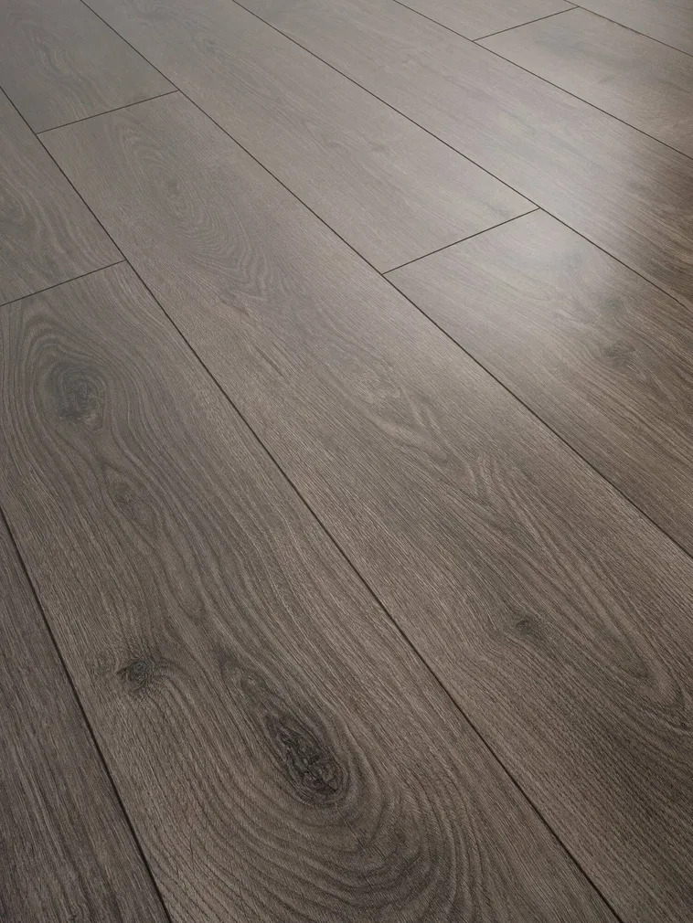 LAMINAATPARKETT KRONO SWISS 8MM TAMM COAL SWN 4933 1-LIPP