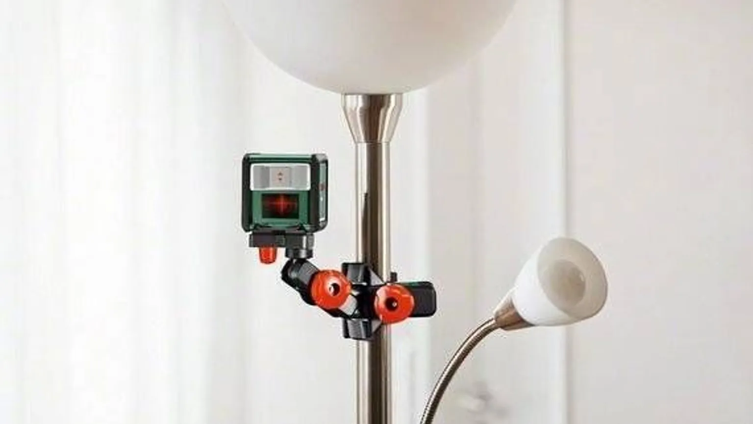 RISTJOONLASER BOSCH QUIGO III