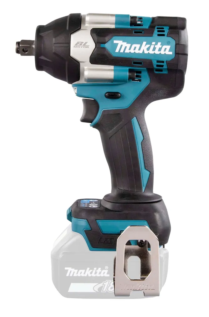 AKULÖÖKMUTRIKEERAJA MAKITA 18V 700/1000NM AKUDE JA LAADIJATA