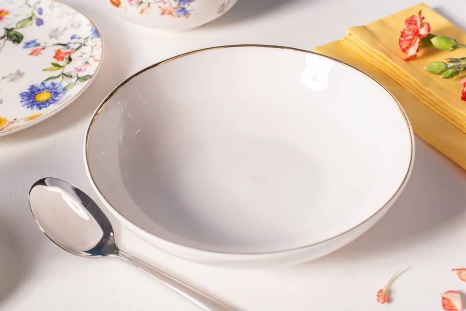 TALDRIK SÜGAV ALTOM DESIGN BELLA GOLD LINE 20CM PORTSELAN