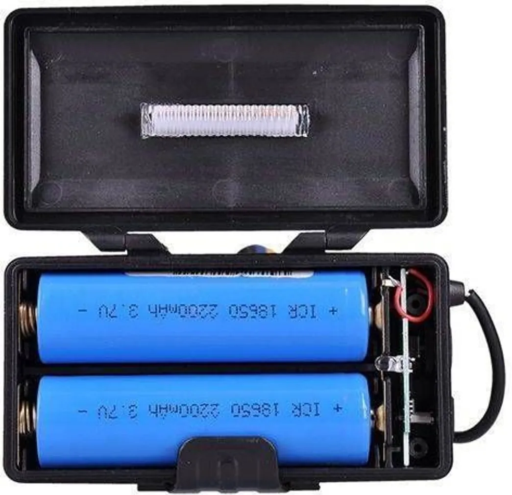 PEALAMP SOLIGHT 4X4 LED PUNASE VALGUSEGA USB-LAETAV