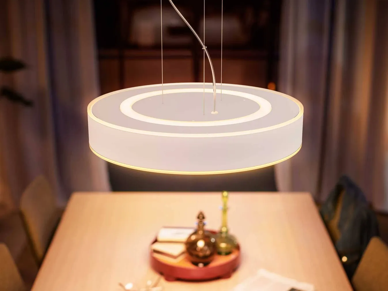 LAELAMP PHILIPS HUE ENRAVE 33,5W 4300LM 2200-6500K HUE VALGE