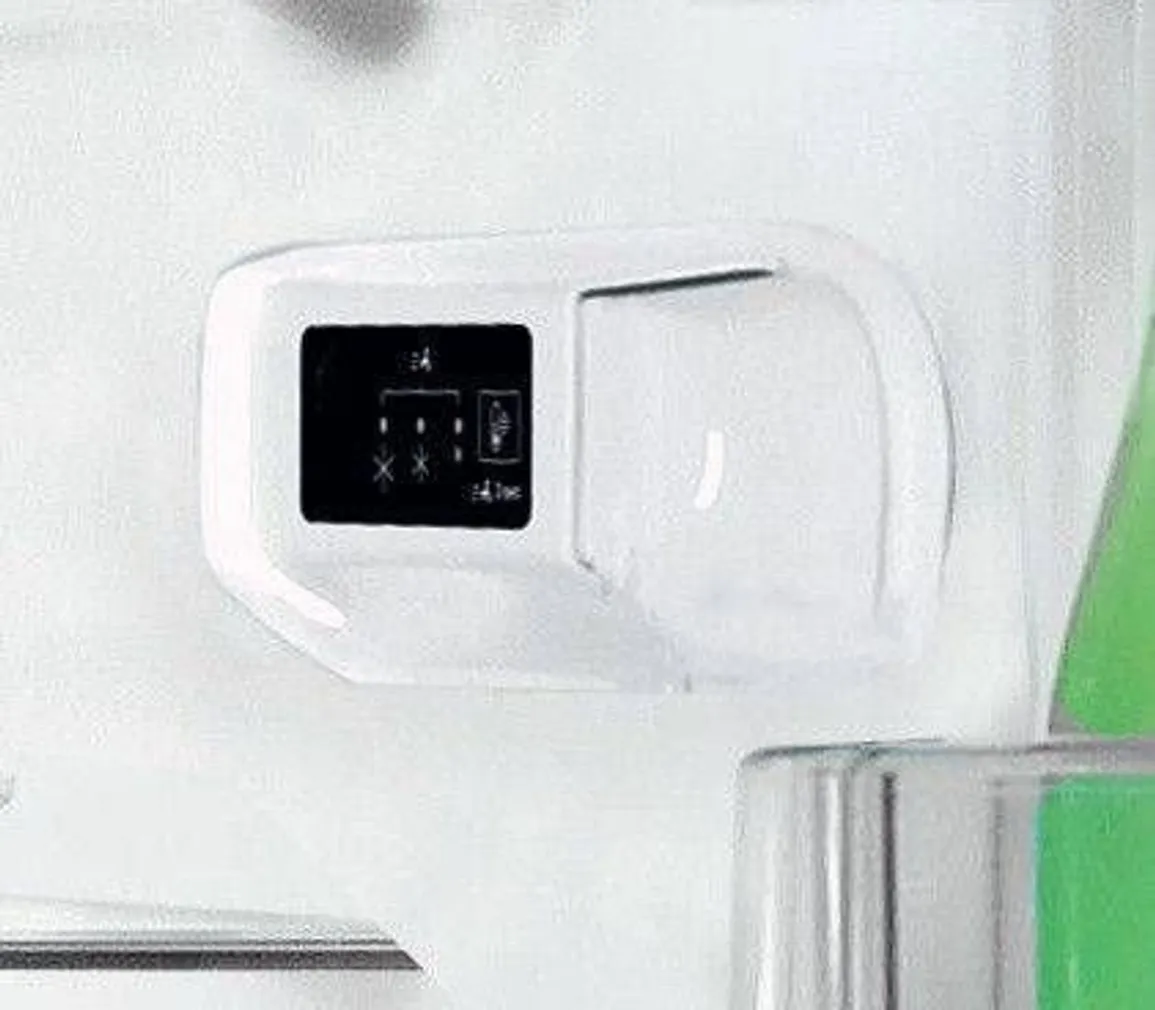 KÜLMIK-SÜGAVKÜLMIK INDESIT LI6S1EX
