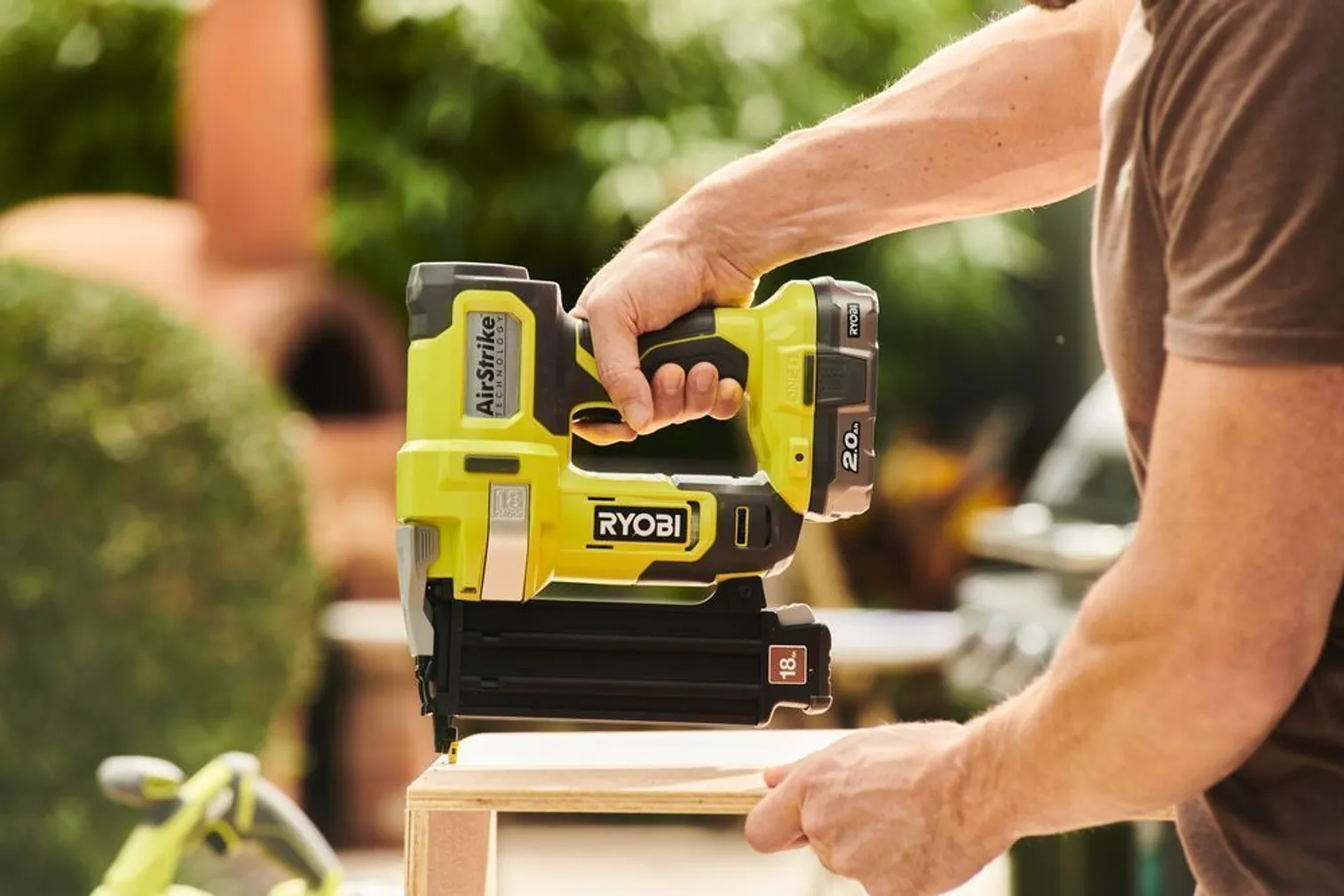 AKUNAELAPÜSTOL RYOBI R18GN18-0 ONE+ 18G 15-50MM