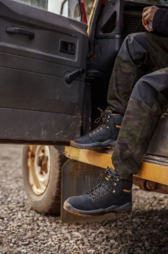 TÖÖSAAPAD CAT STRIVER S3 SRC BLACK 44