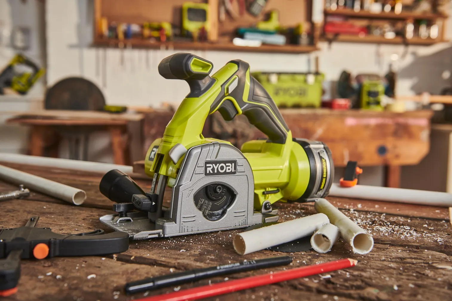 UNIVERSAALSAE KOMPLEKT RYOBI 18V, 2,0AH AKUGA