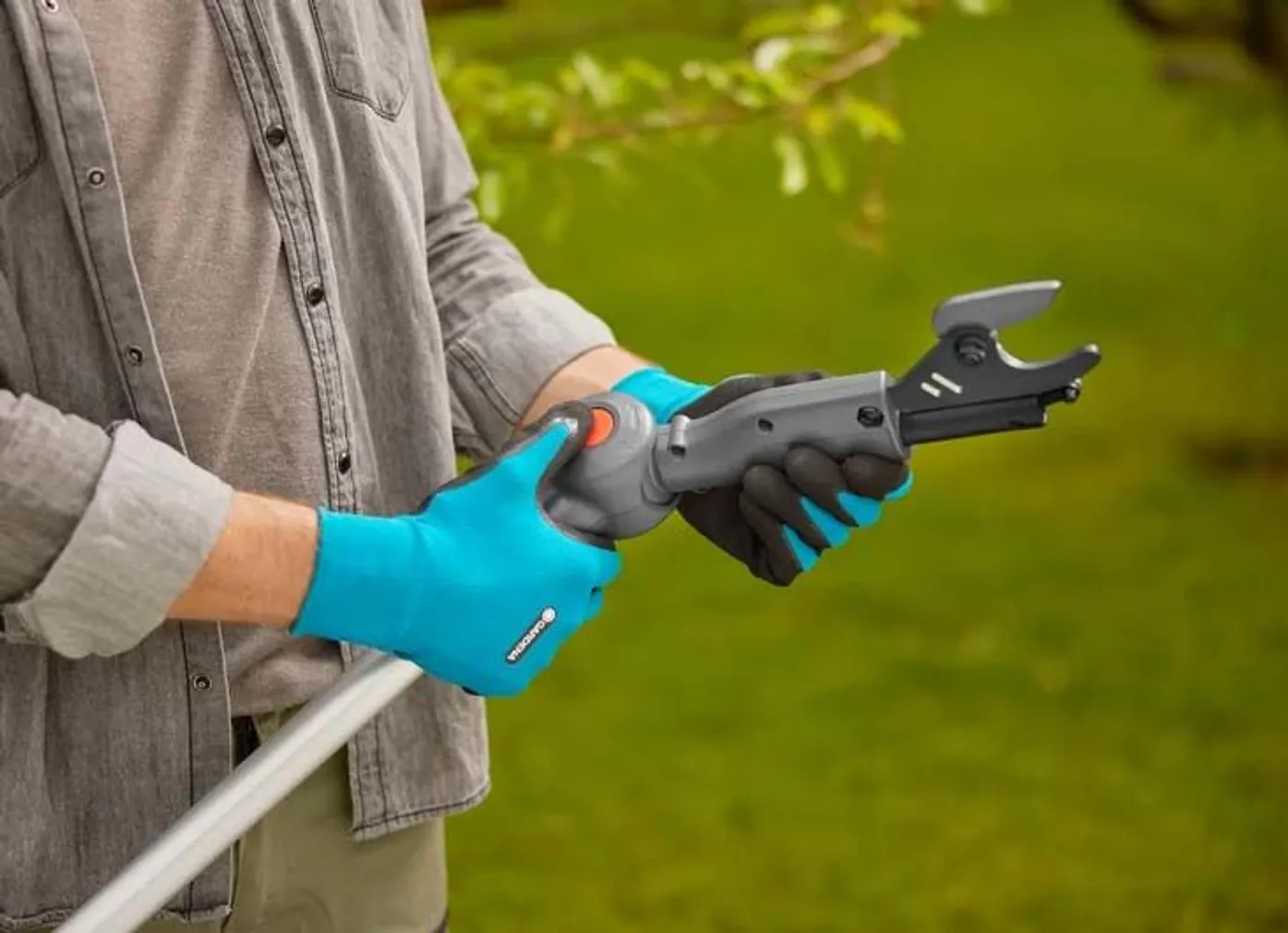 AKUOKSALÕIKUR GARDENA HIGHCUT 360/18V P4A, AKU JA LAADIJAGA