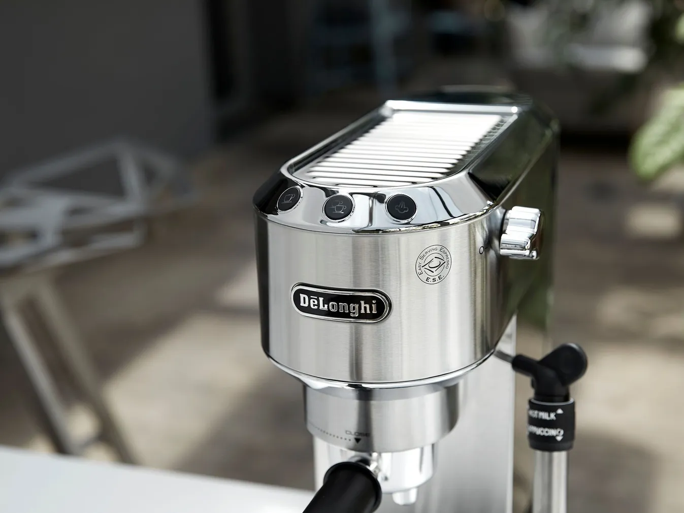ESPRESSOMASIN DELONGHI DEDICA EC685.M