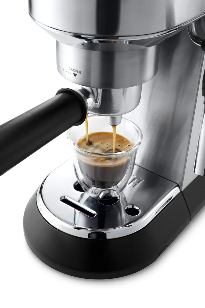 ESPRESSOMASIN DELONGHI DEDICA EC685.M