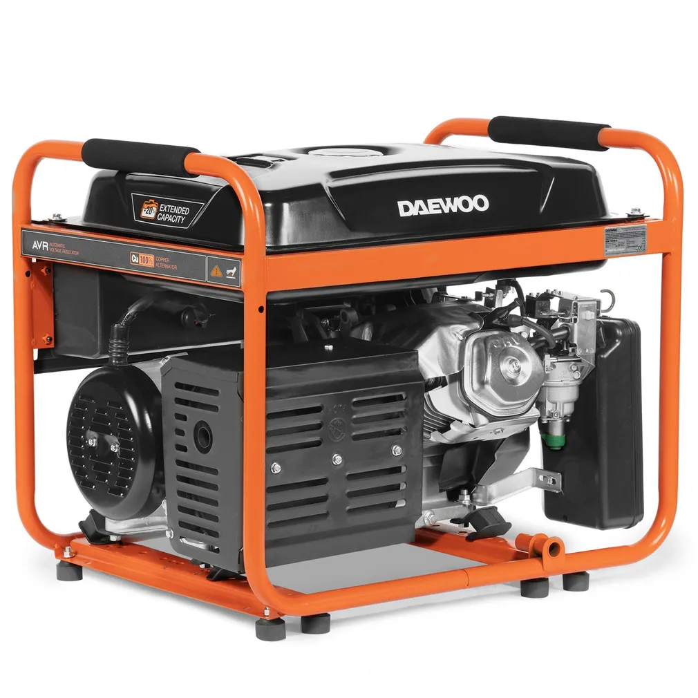 BENSIINIMOOTORIGA GENERAATOR DAEWOO GDA 7500E-3
