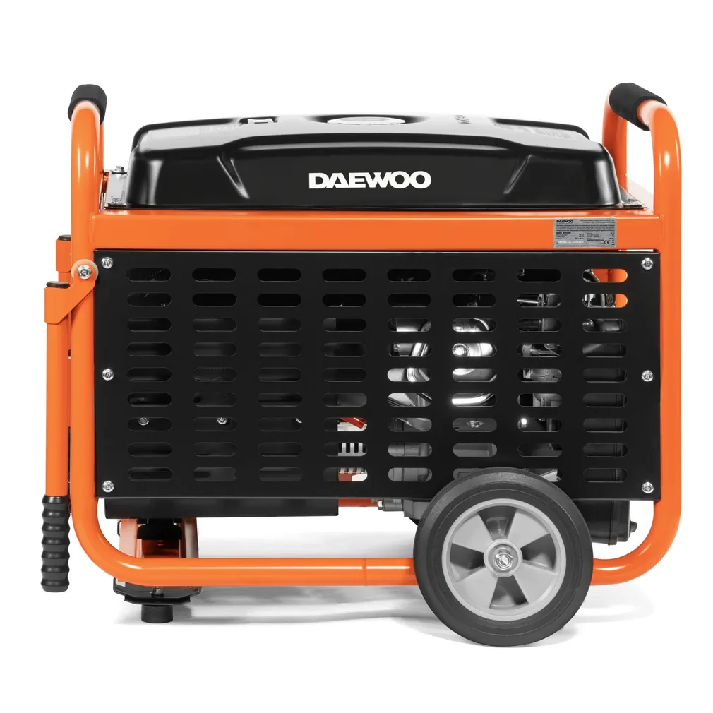 BENSIINIMOOTORIGA GENERAATOR DAEWOO GDA 8500E-3