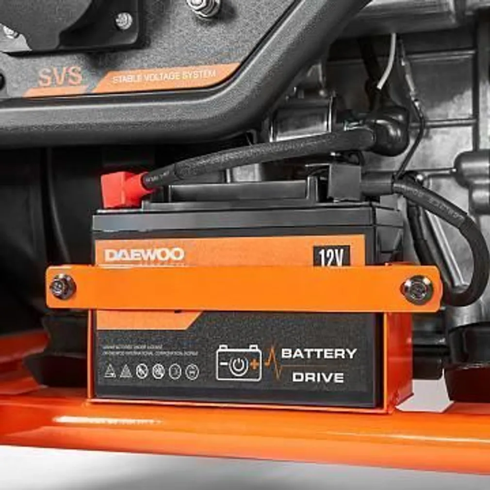 BENSIINIMOOTORIGA INVERTERGENERAATOR DAEWOO GDA 6600EI