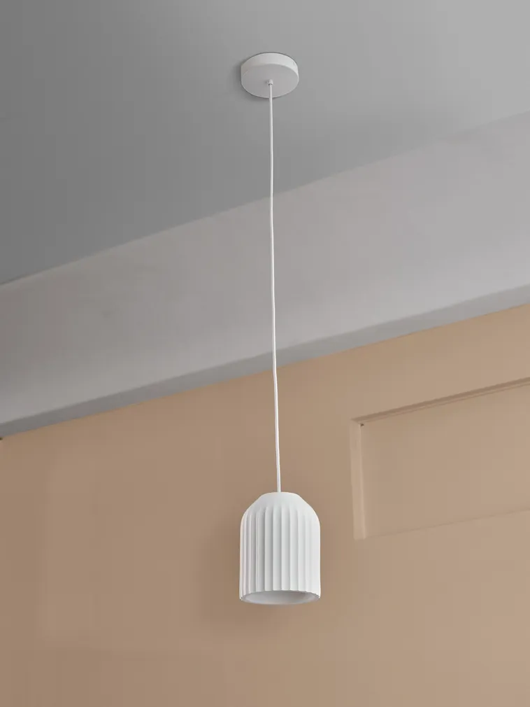 RIPPVALGUSTI LEDVANCE PLASTER ROUTES 150 1XE27 VALGE