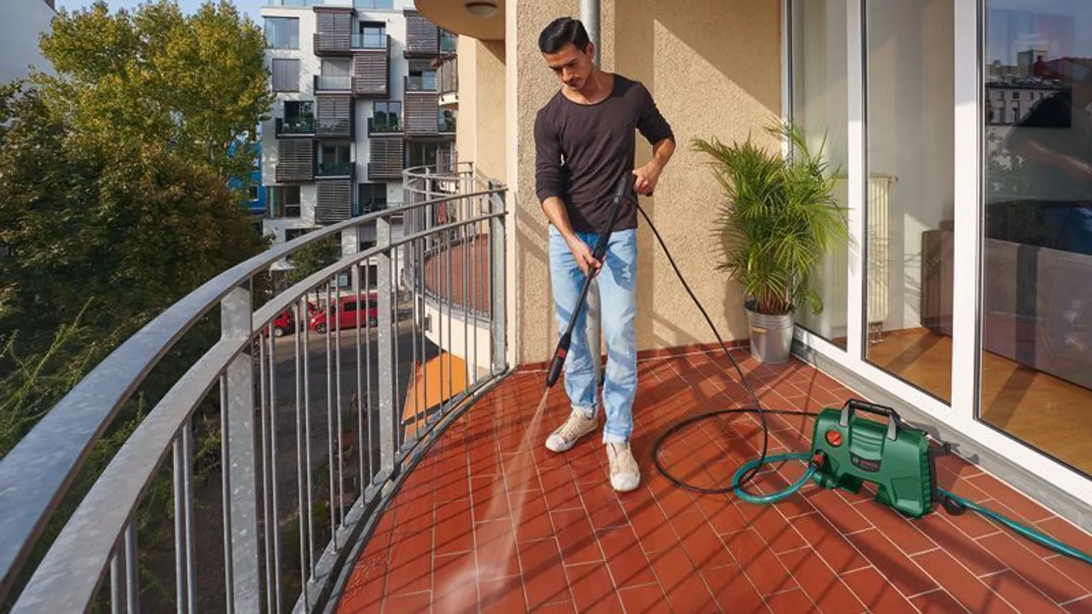 SURVEPESUR BOSCH EASY AQUATAK 100