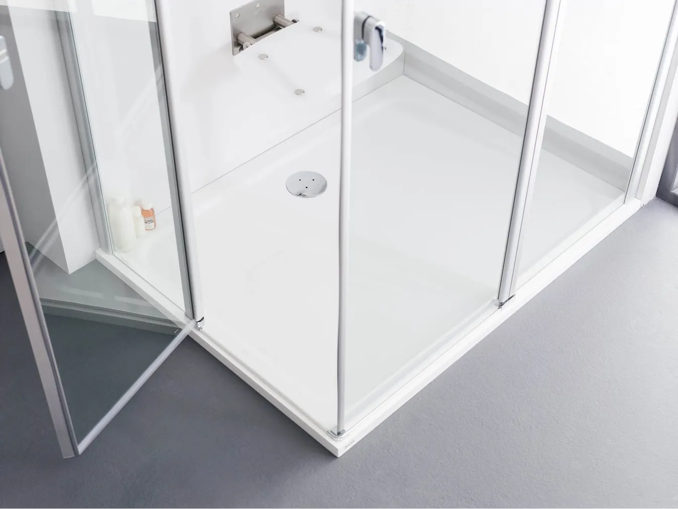 DUŠIALUS RAVAK GIGANT PRO 110X80 CHROME VALGE