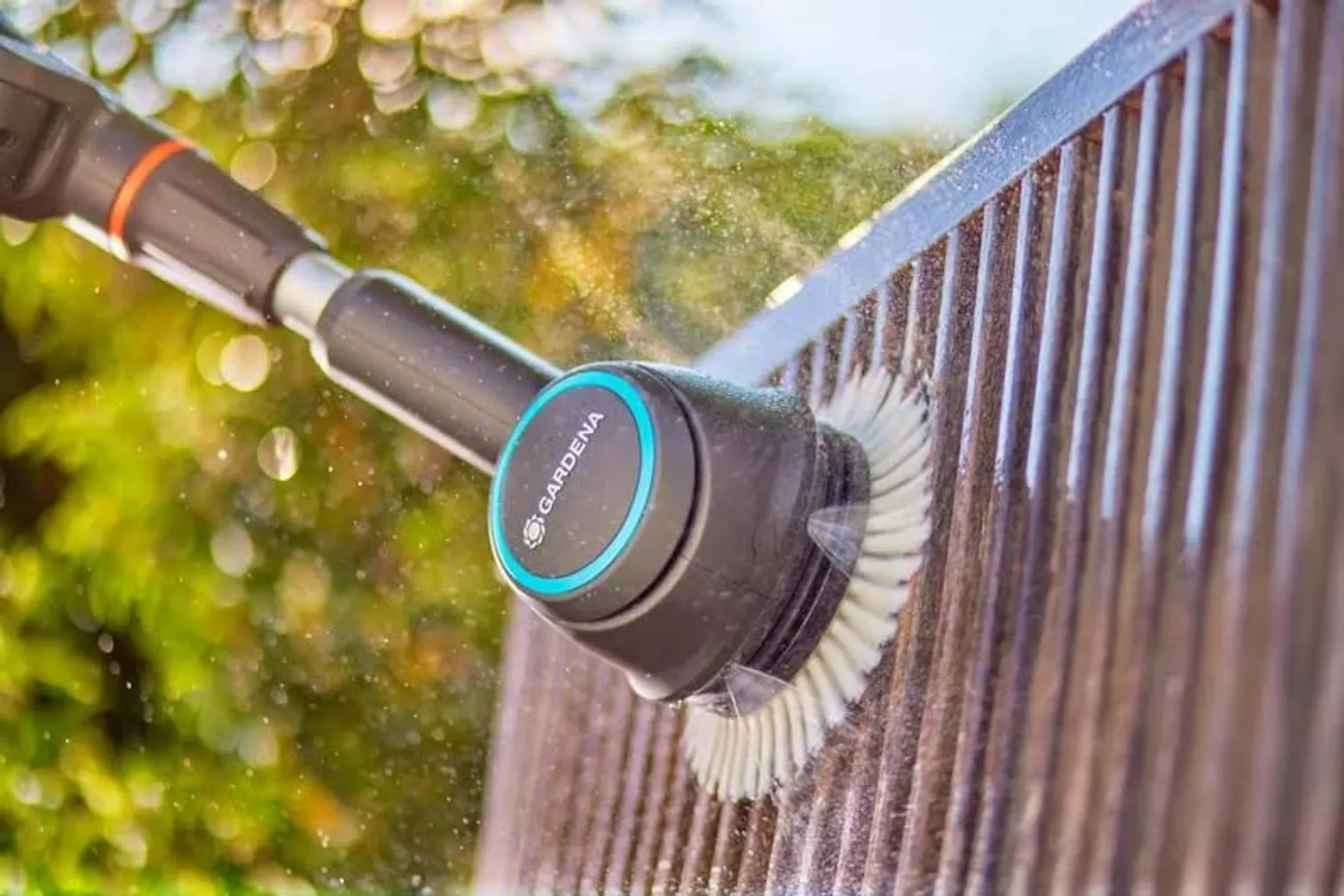 PINNAPUHASTUSHARI GARDENA COMPACT, ILMA AKU- JA LAADIJATA