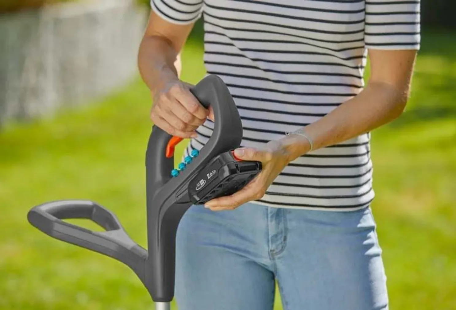 MURUTRIMMER GARDENA SMALLCUT 23/18V P4A, AKU JA LAADIJAGA