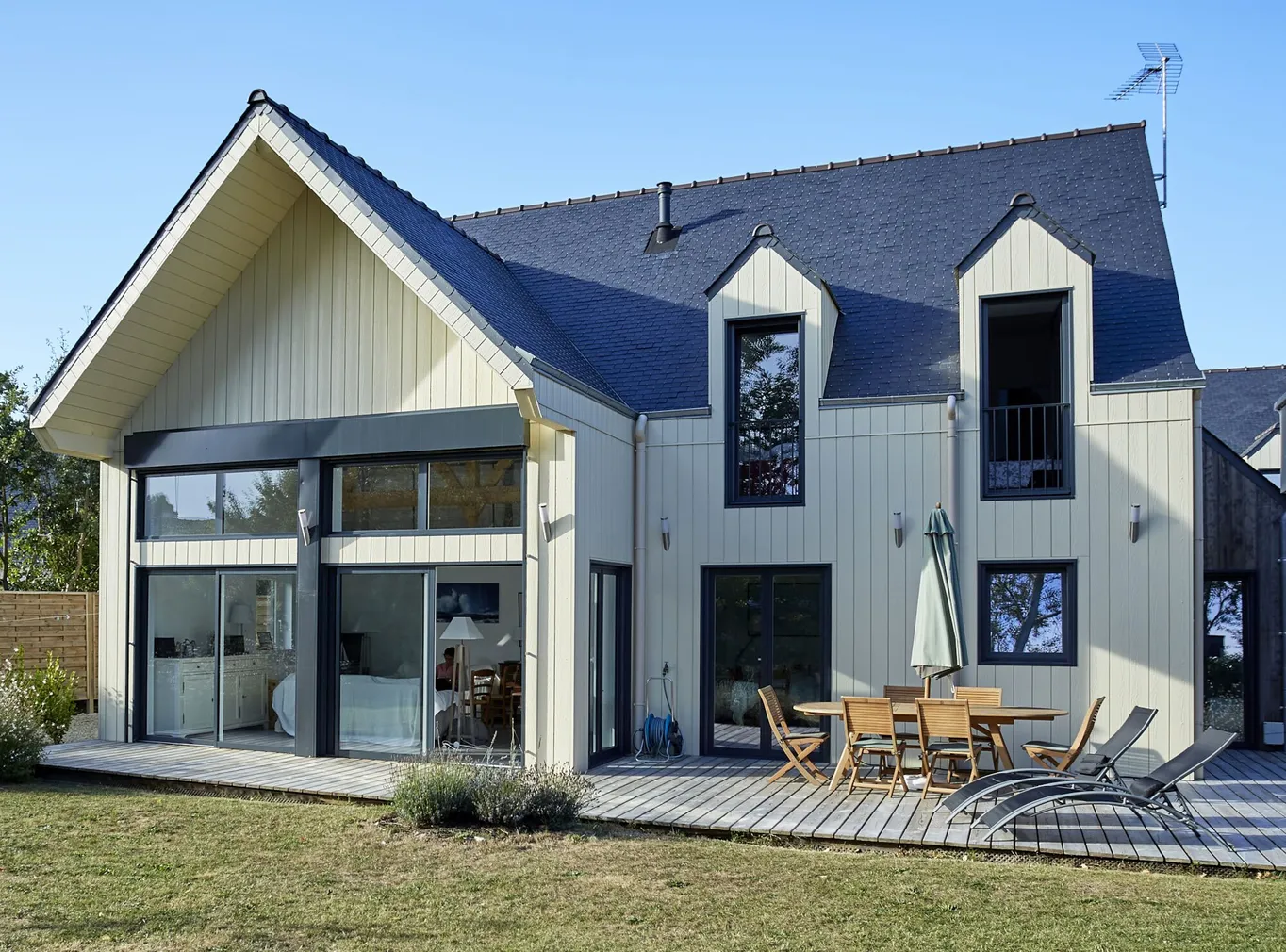 VOODRILAUD CEDRAL CLICK 10X190X3600MM C02
