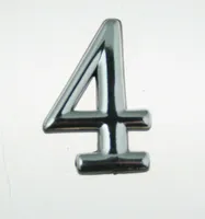 KORTERINUMBER 4 KROOM/PLASTIK