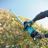 AKUHEKILÕIKUR MAKITA DUH602Z 18V 600MM ILMA AKU JA LAADIJATA