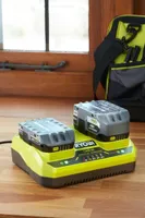 KAKSIKLAADIJA RYOBI 18V ONE+ RC18240