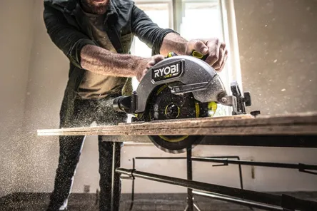 Ryobi 18v one+ store 184mm mitre saw