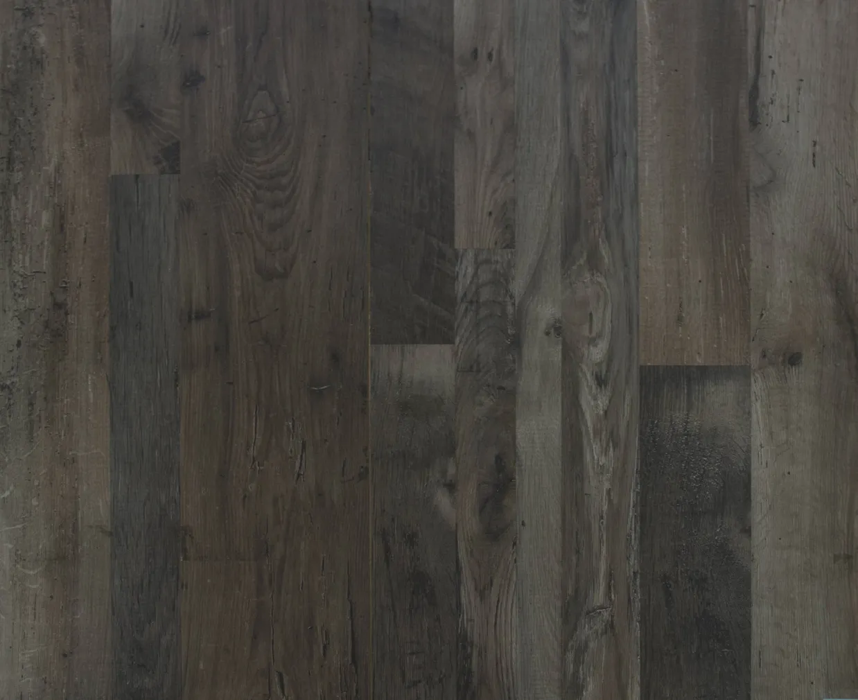 LAMINAATPARKETT ESSENTIALS TAMM FUMES TUME