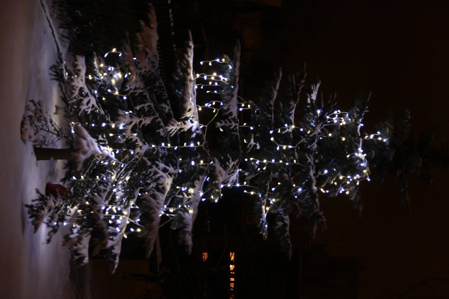 VALGUSKARDIN JÄÄPURIKAKUJULINE 100LED 5M SOE VALGE, VALGE KAABEL, JÄTKATAV