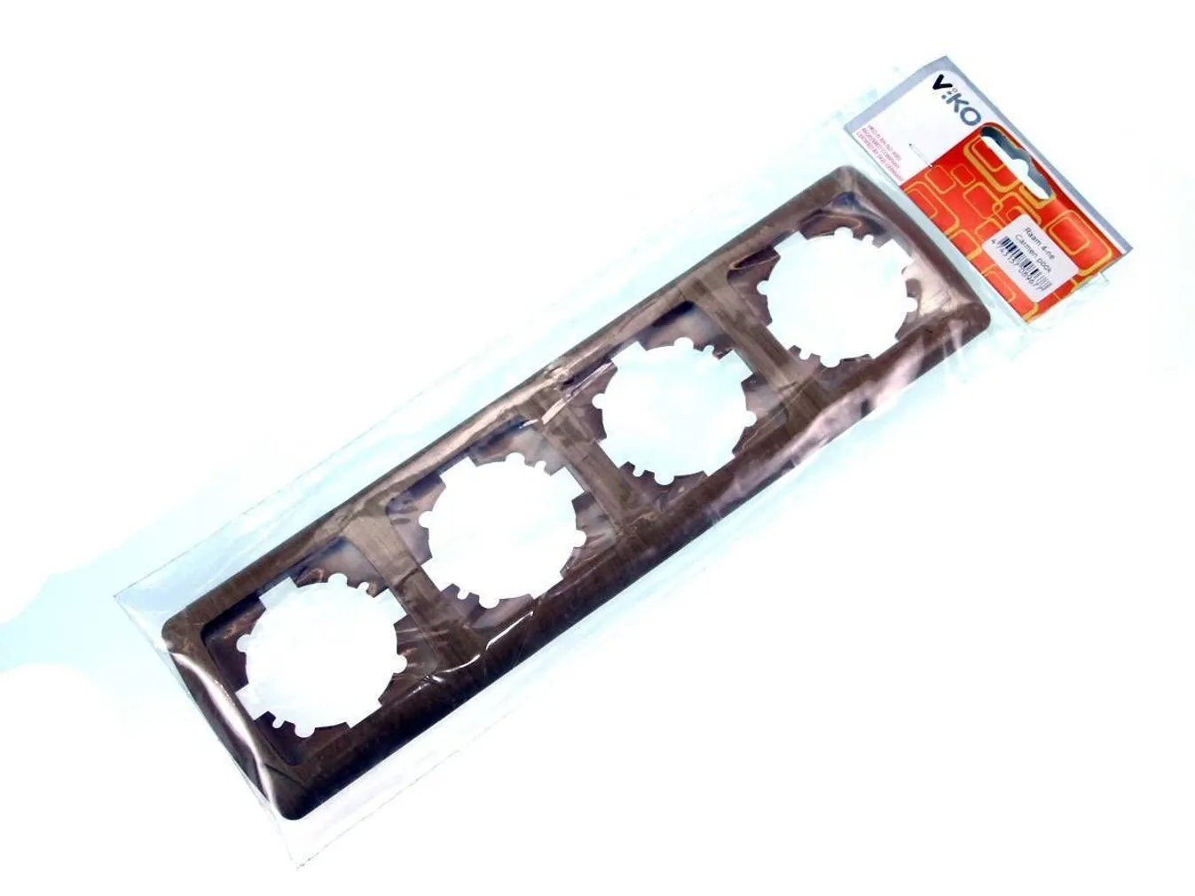 RAAM 4-NE CARMEN PÖÖK