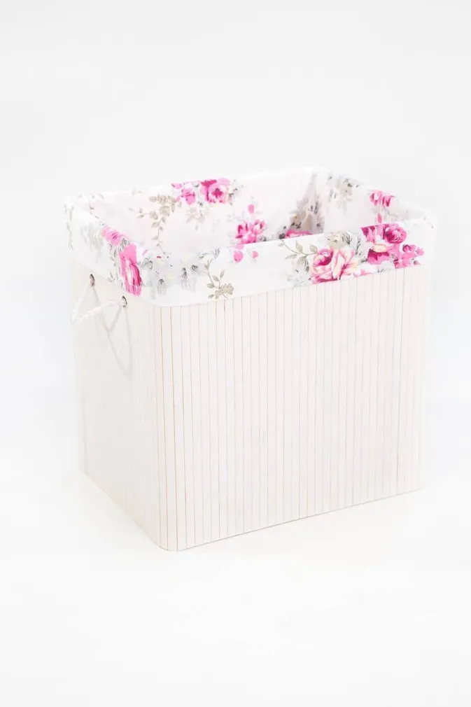 KORV 28 X 22 X 28 PUNUTUD RIIDEGA VALGE KANGAS ROOSID