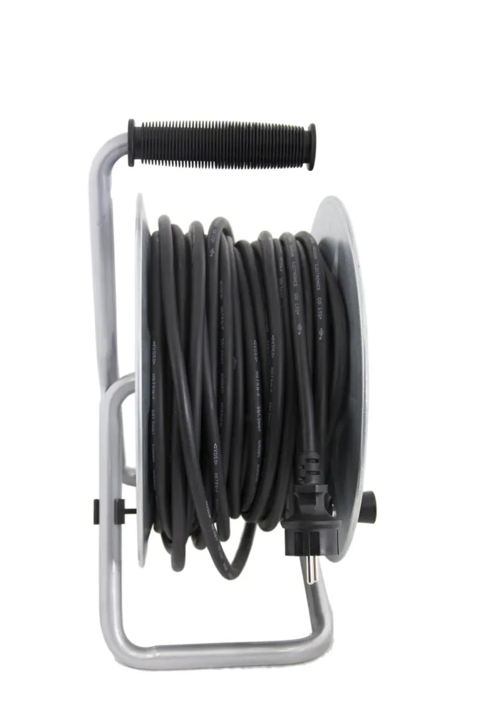 PIKENDUSJUHE 40M 3G1,5MM² H07RN-F FIKS.PESAD MET.TR IP44