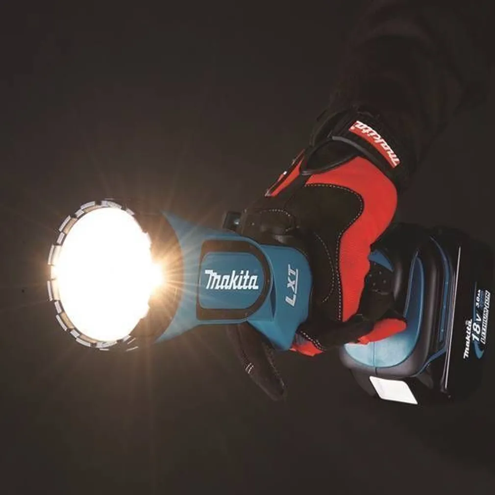 AKULAMP MAKITA 18V ILMA AKU JA LAADIJATA