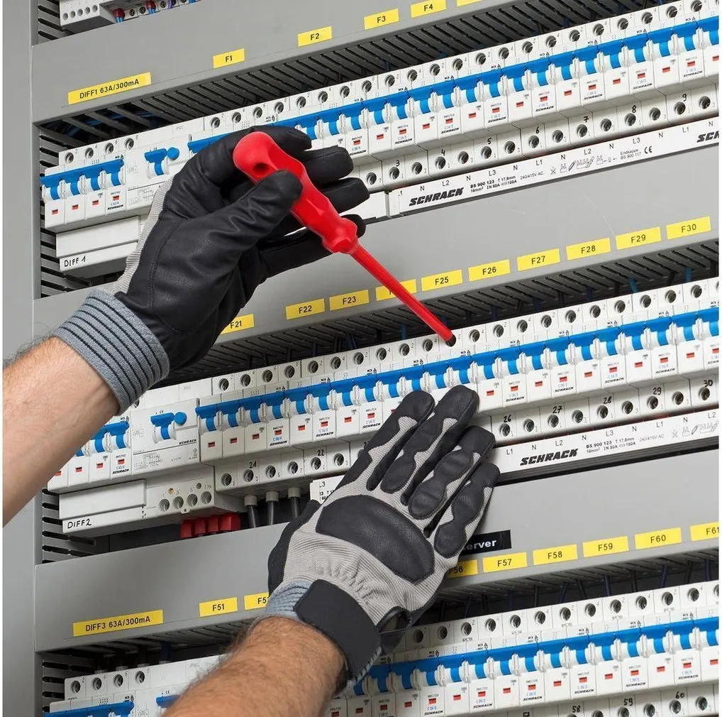 8-OSALINE KREATOR KRUVIKEERAJATE KOMPLEKT ISOLEERITUD