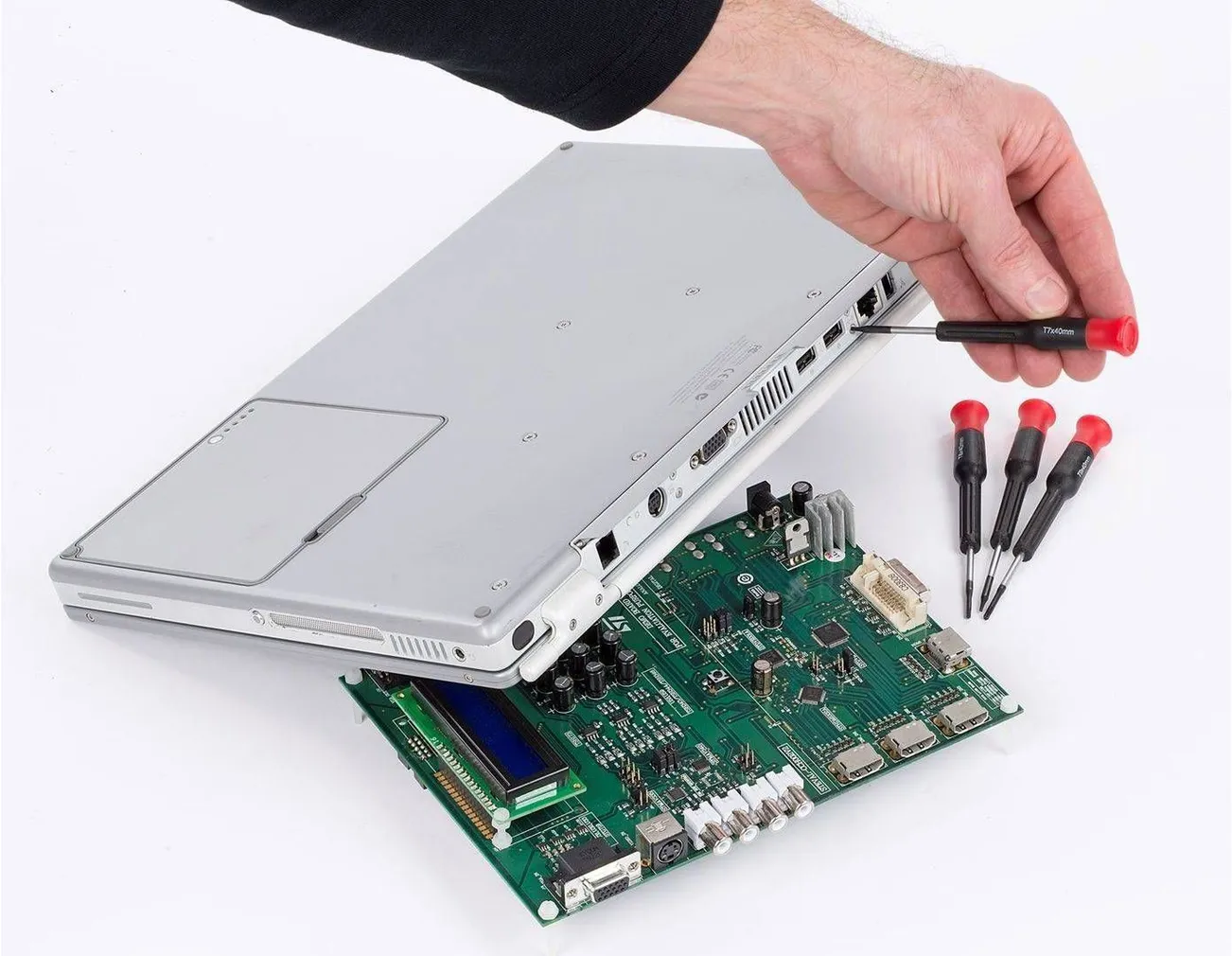 18-OSALINE KREATOR KRUVIKEERAJATE KOMPLEKT 