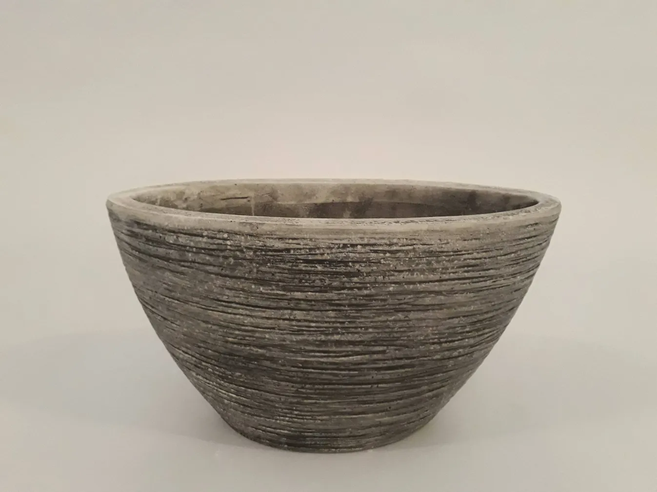 BETOONKUJU SKULPTUURIKODA VAAS OVAALNE