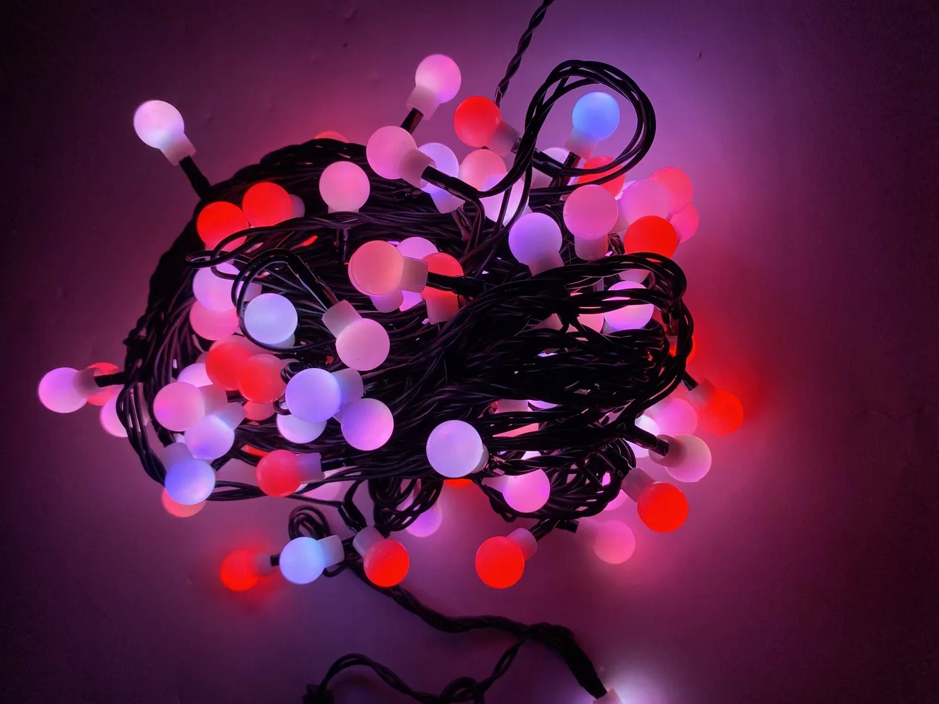 VILKUV JÕULUVALGUSTUS ECO BRIGHT CHERRY 100LED, IP44, 9,9M, MITMEVÄRVILINE