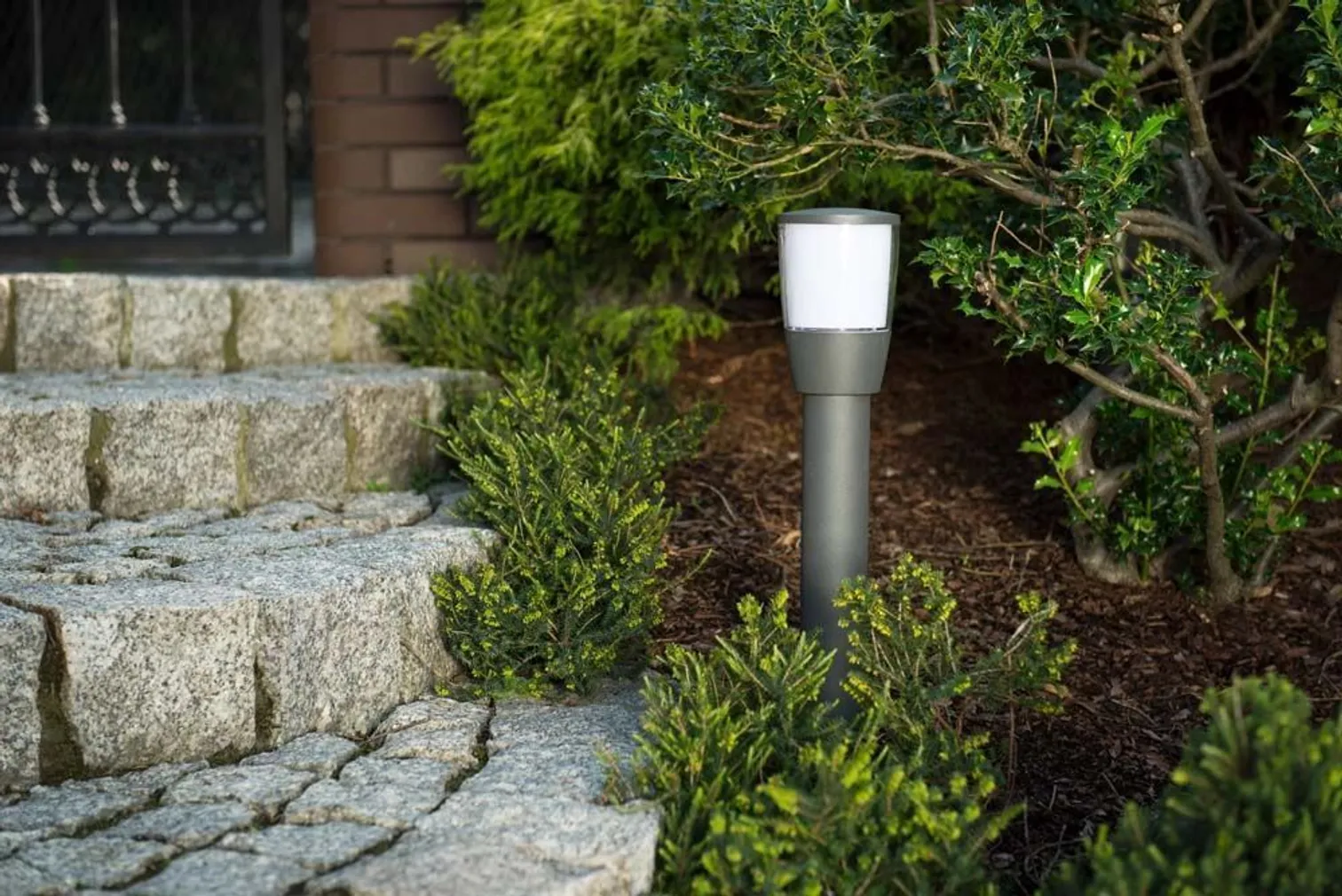 AIAVALGUSTI KANLUX SORTA E27 IP44 POST 80