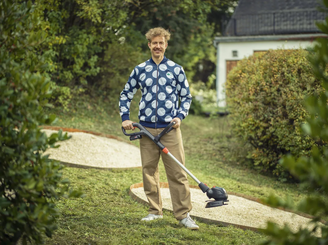 AKUTRIMMER GARDENA COMFORTCUT 23/18V ILMA AKU JA LAADIJATA