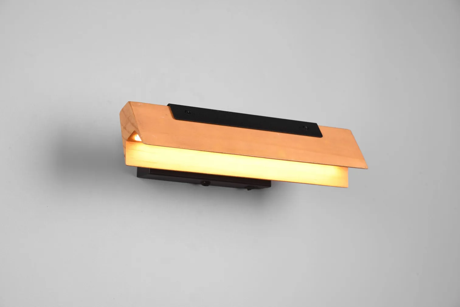 SEINALAMP TRIO KERALA 9W 3000K 1100LM MUST/PUIT