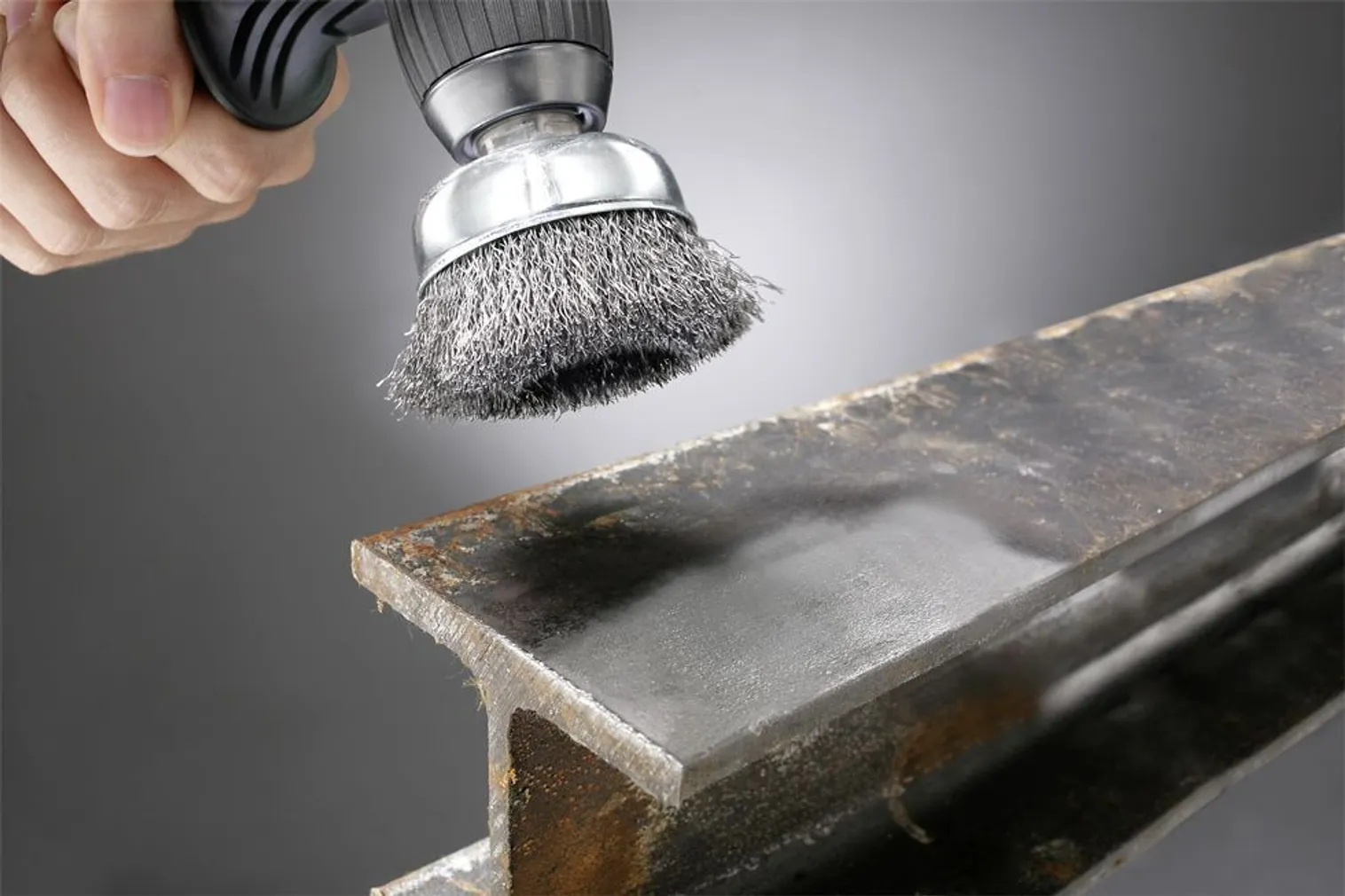 TRAATKAUSSHARI KWB 75, JÄMEDAKIULINE