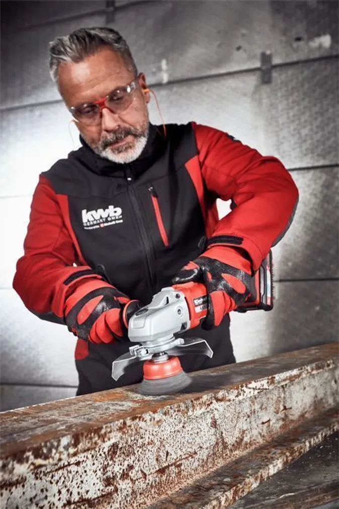 TRAATKAUSSHARI KWB 60/M14 JÄMEDAKIULINE